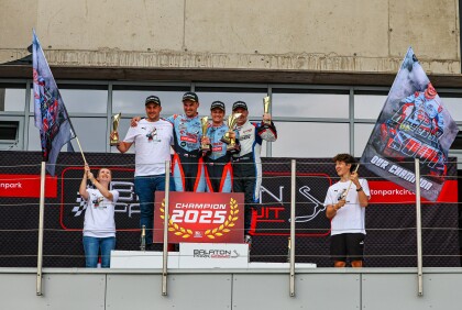 Adam Kout je šampionem TCR Eastern Europe! Tým Janík Motorsport obhájil titul mezi týmy