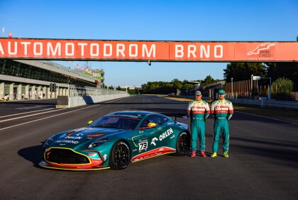 Aston Martin GT4 týmu Janík Motorsport sbíral v Brně další cenné body a zkušenosti
