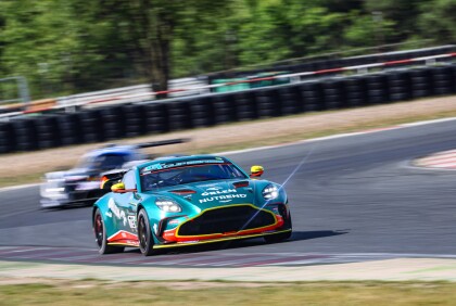 Aston Martin týmu Janík Motorsport veze z Poznaně prvenství z vytrvalosti i sprintů