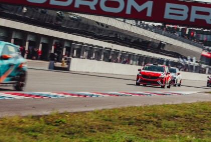 Clio Cup na Masaryk Racing Days: Václav Janík Jr. bojoval v Brně a dojel na 12. místě
