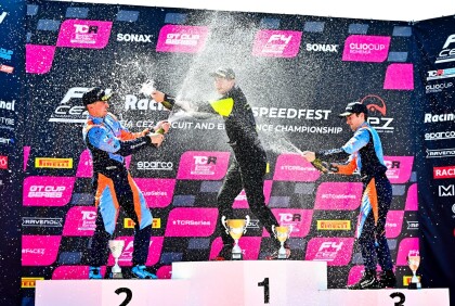 Tým Janík Motorsport získal v TCR Eastern Europe v Mostě dvojité stupně vítězů