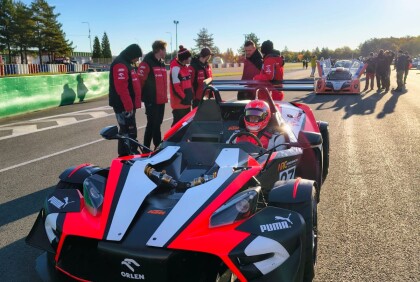 Tým s vozem KTM X-BOW R vybojoval 3. místo ve vytrvalostním závodě 9h Le Brno