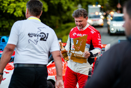 Václav Janík veze vítězné poháry z Ústecké 21, tým Janík Motorsport posbíral cenné výsledky
